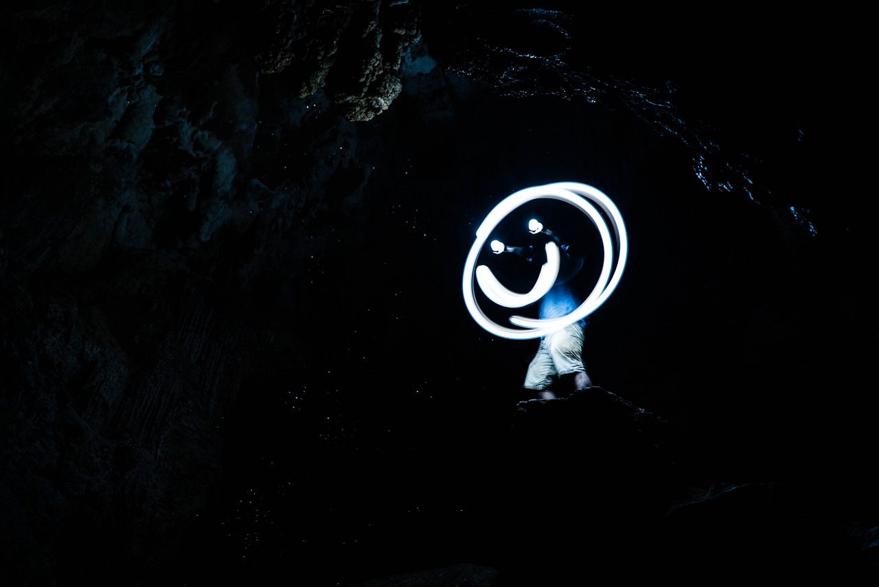 凄凉明星，星光背后的孤寂与坚韧之路