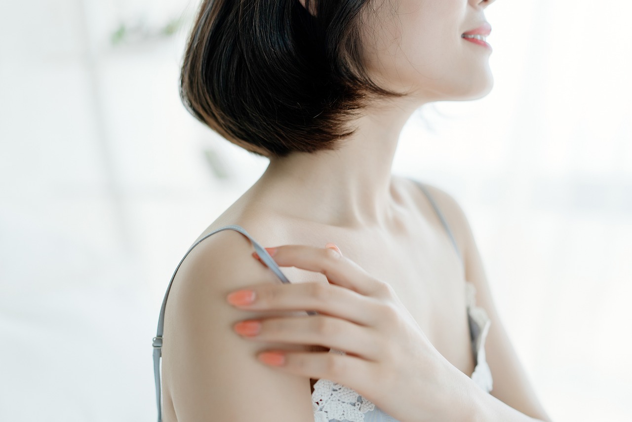 悲剧背后，自杀女明星的反思与启示