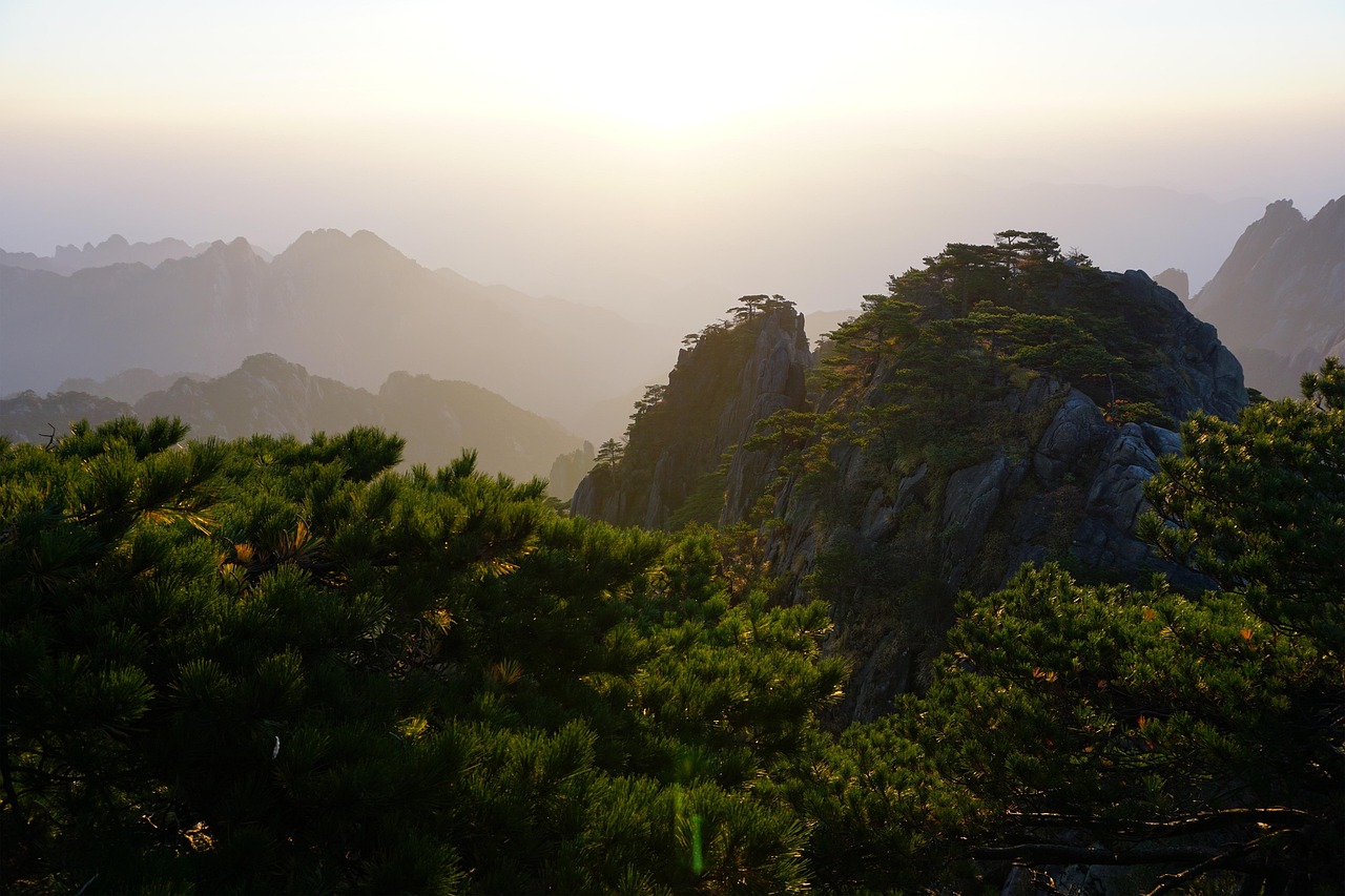 黄山山顶住宿价格概览与解析