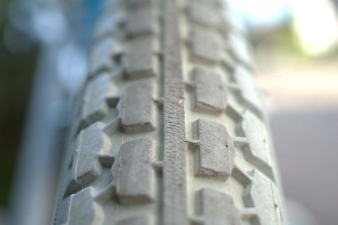 朝阳轮胎215/55R17价格深度解析，购买前必看！