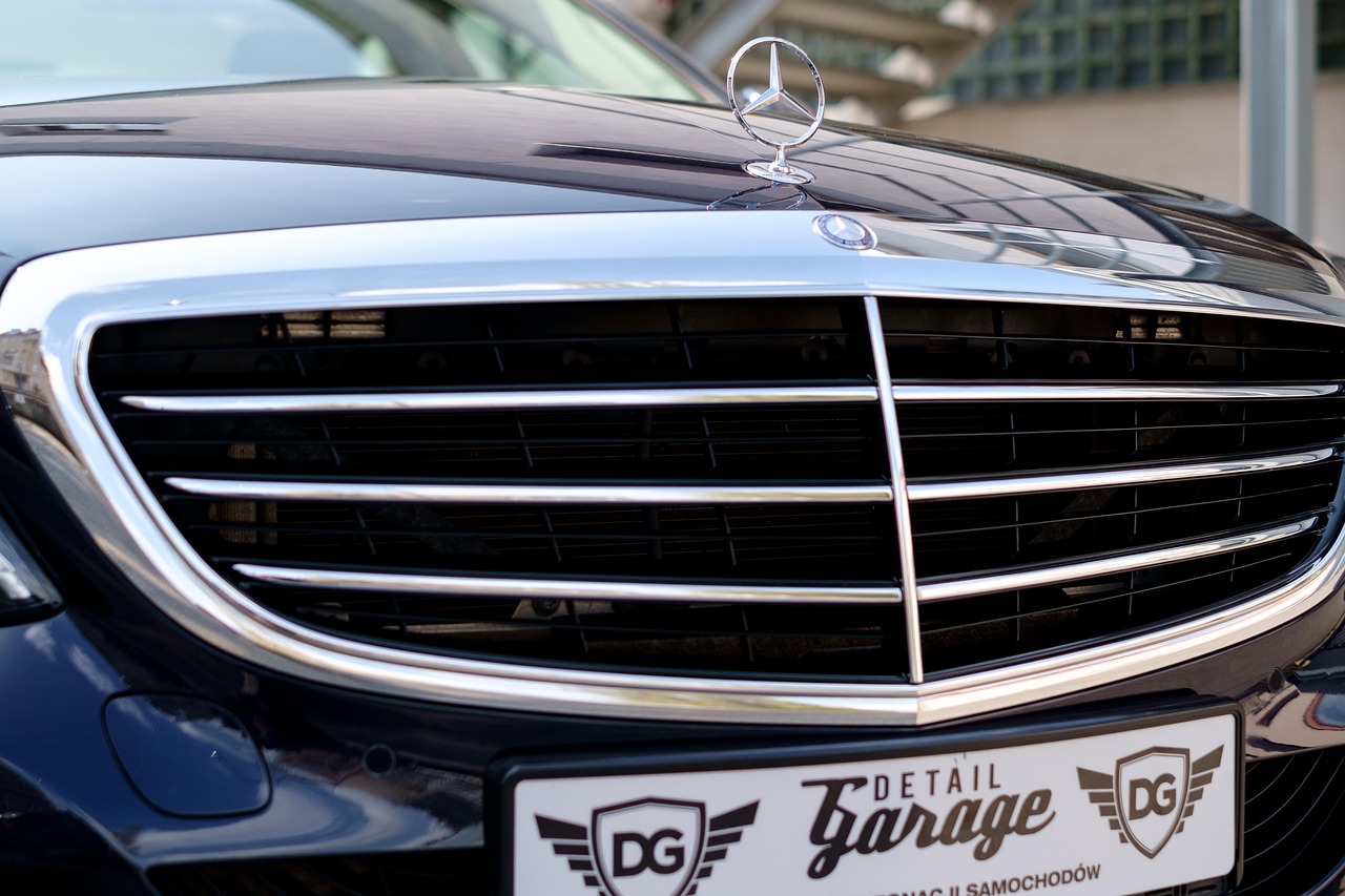 奔驰E260价格及详解，图片大全展示