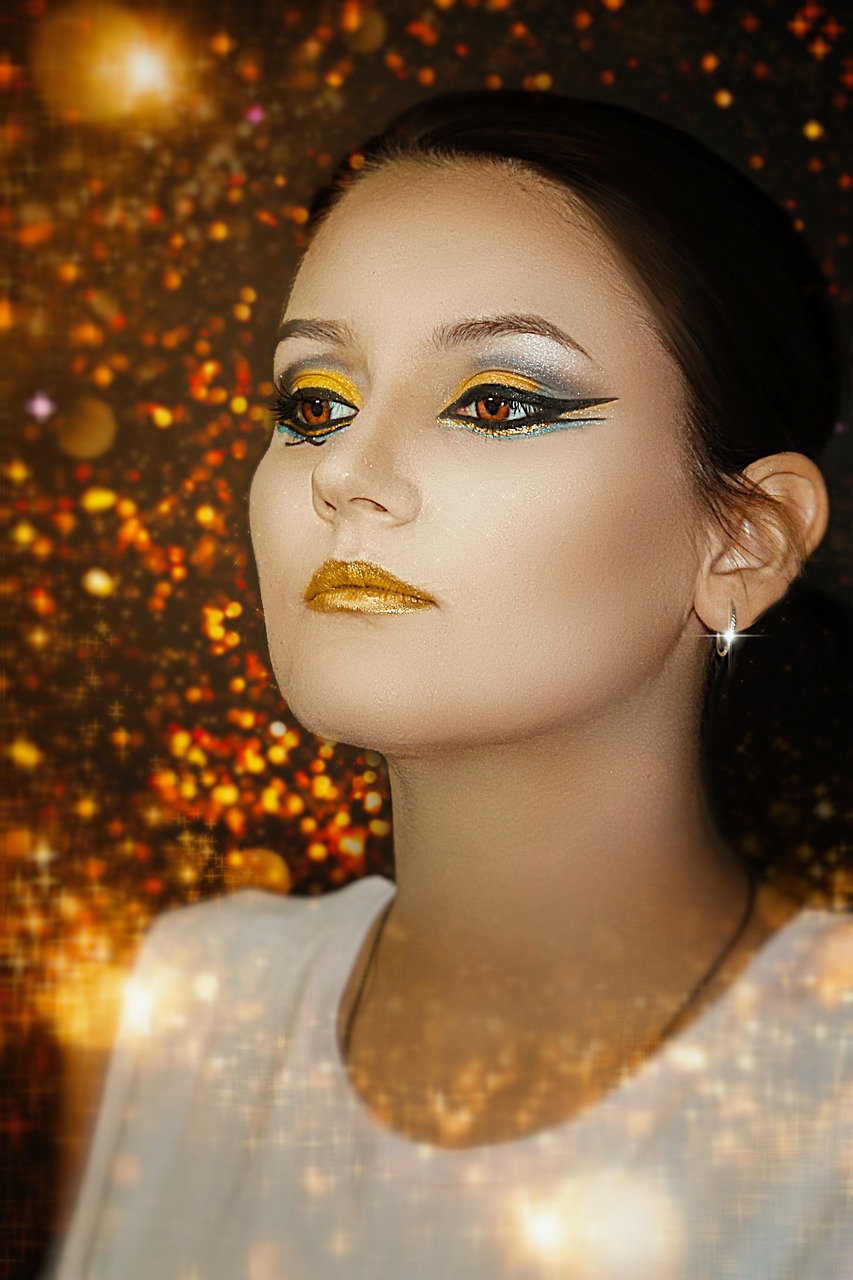 尹素婉直播新星闪耀全场，最新直播片段展现魅力四溢风采