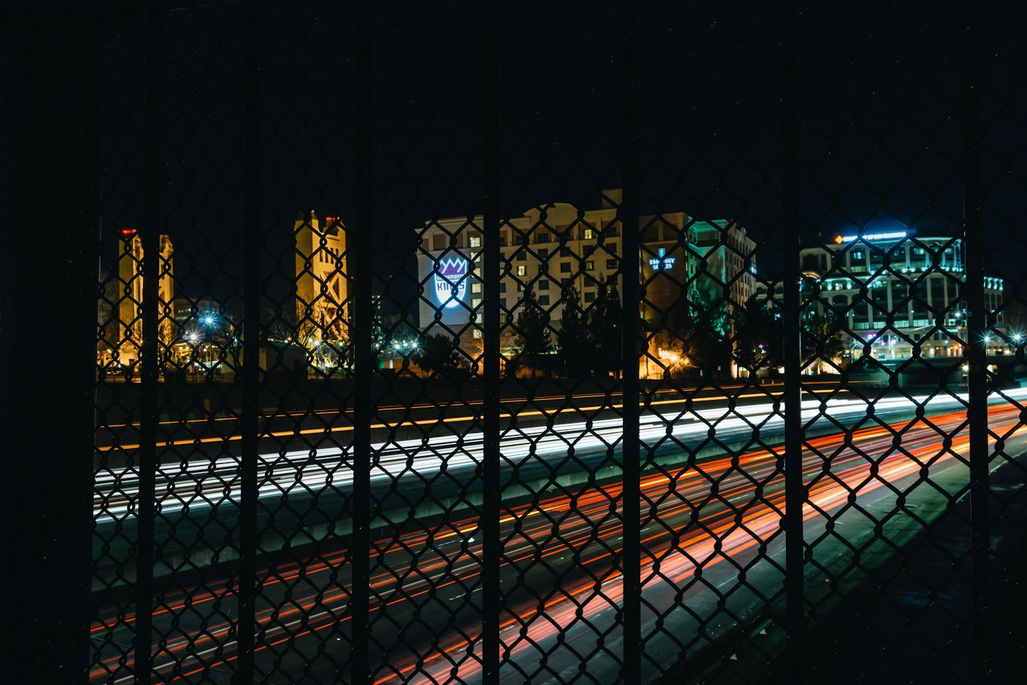 王者荣耀新版本冒险模式漏洞深度解析与探讨