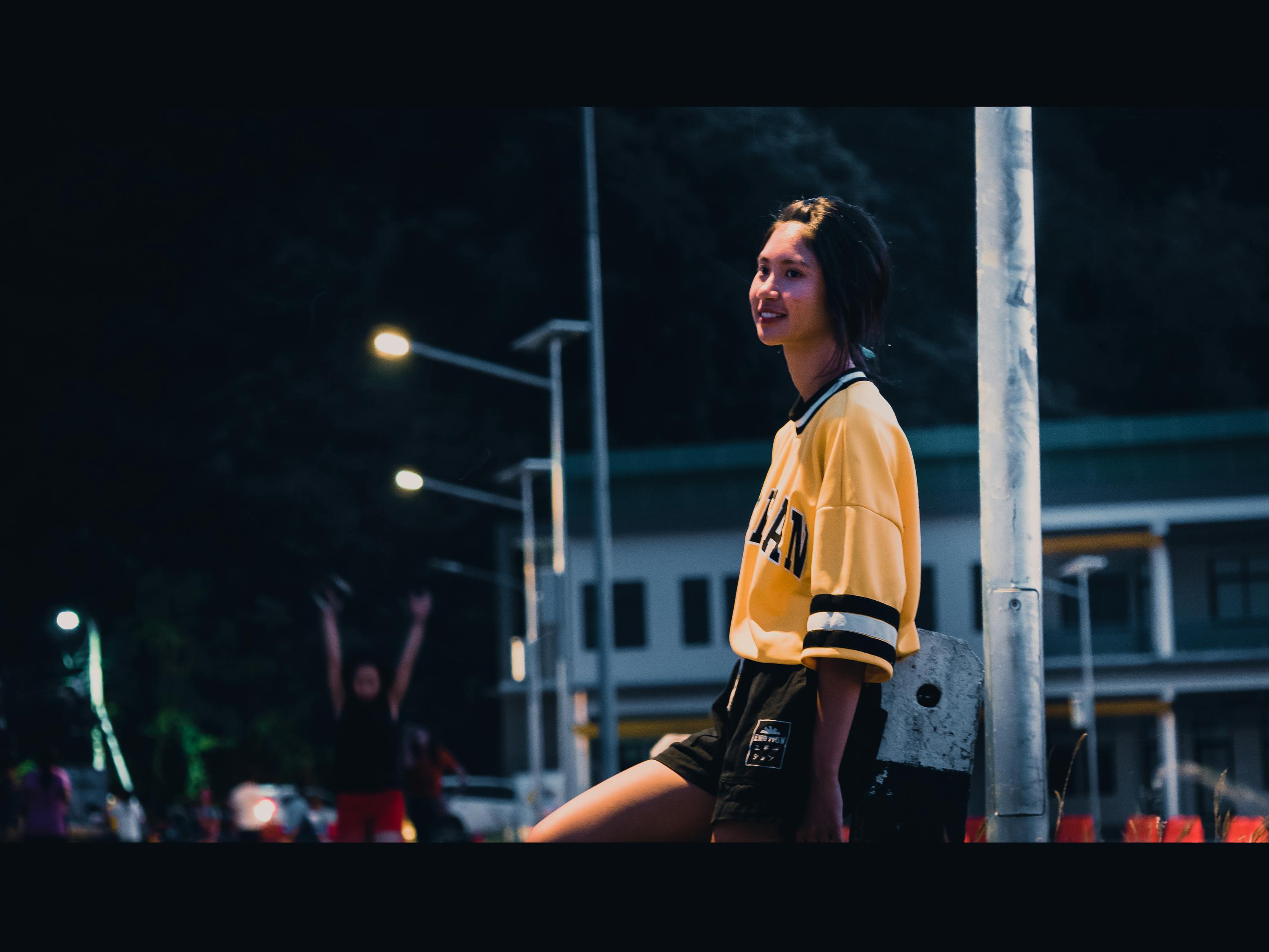 挑战传统审美,胖妹重塑自信之路