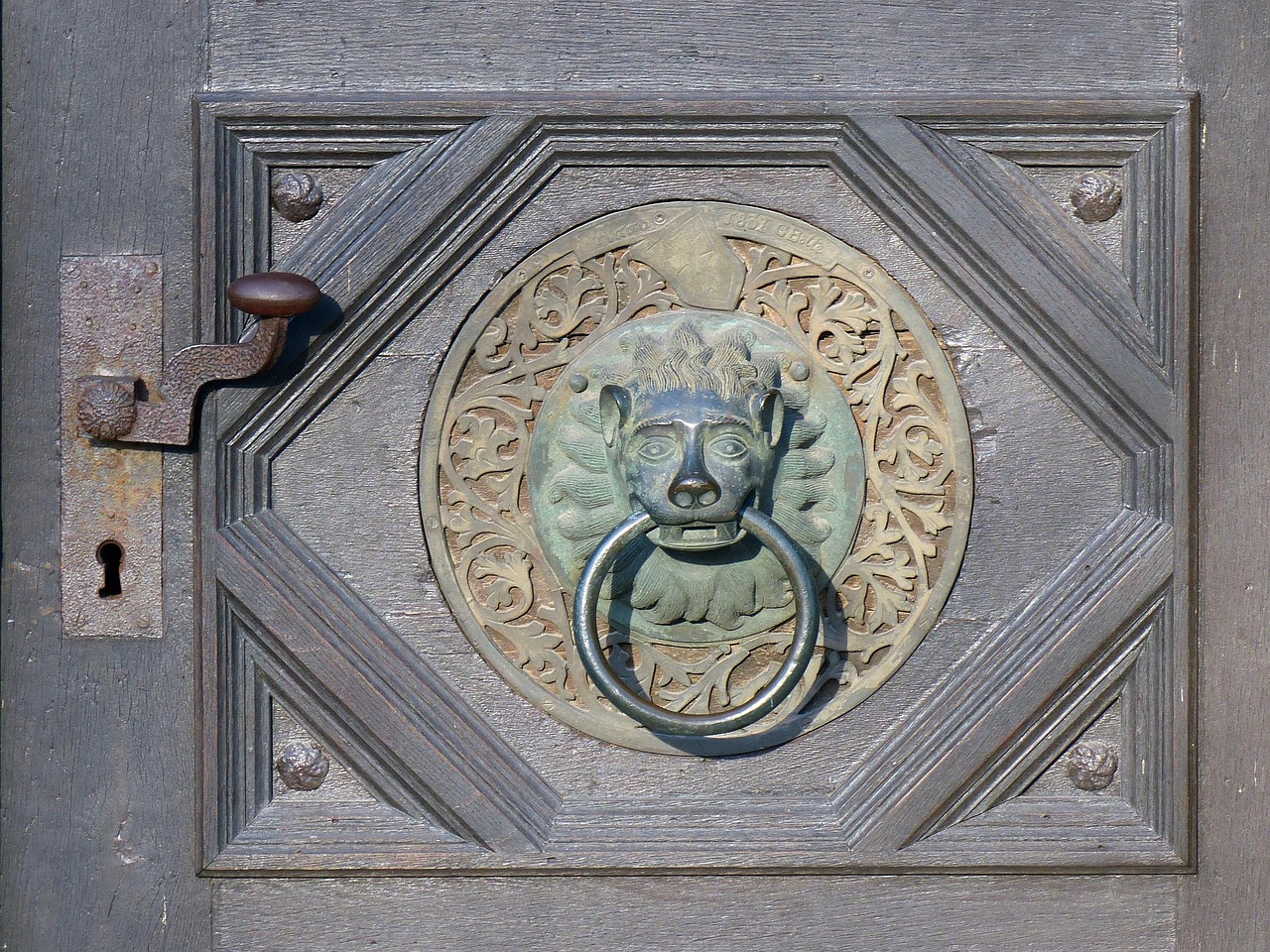 油价调整动态,影响因素分析、当前形势展望与未来预测