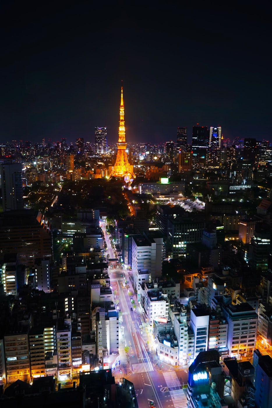 探索东京现代都市的时尚魅力与活力之源